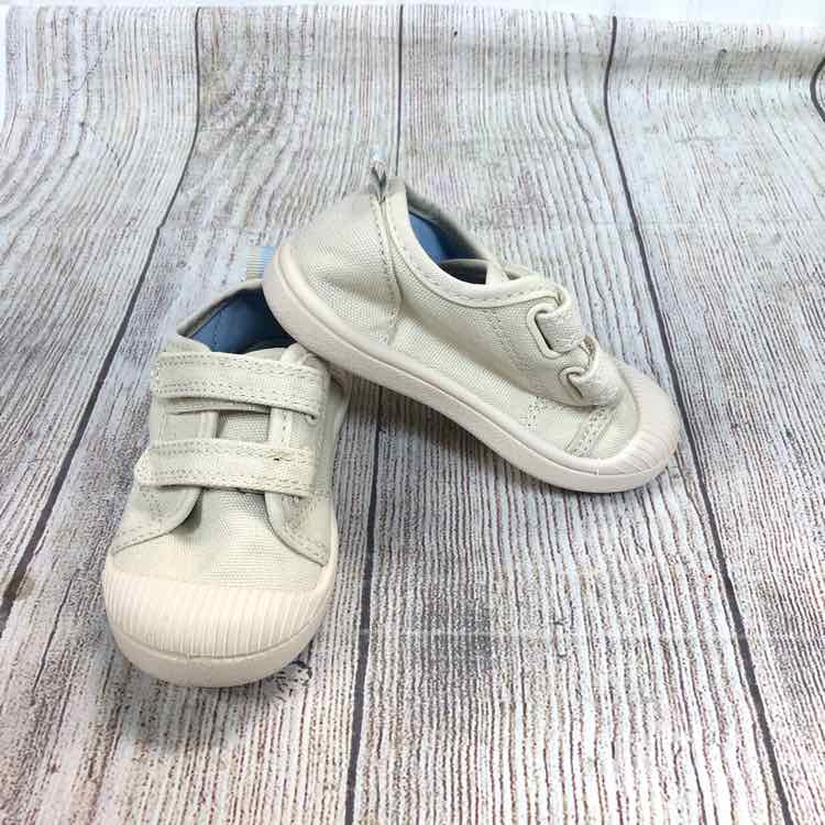 All In Motion Tan Size 6 Boys Casual Shoes