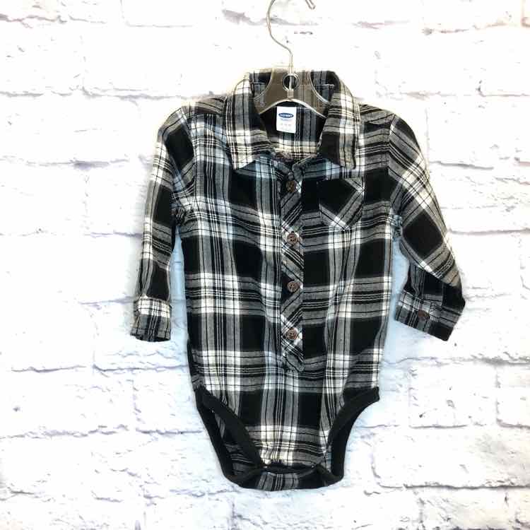 Old Navy Black & White Size 6-12 months Boys Bodysuit