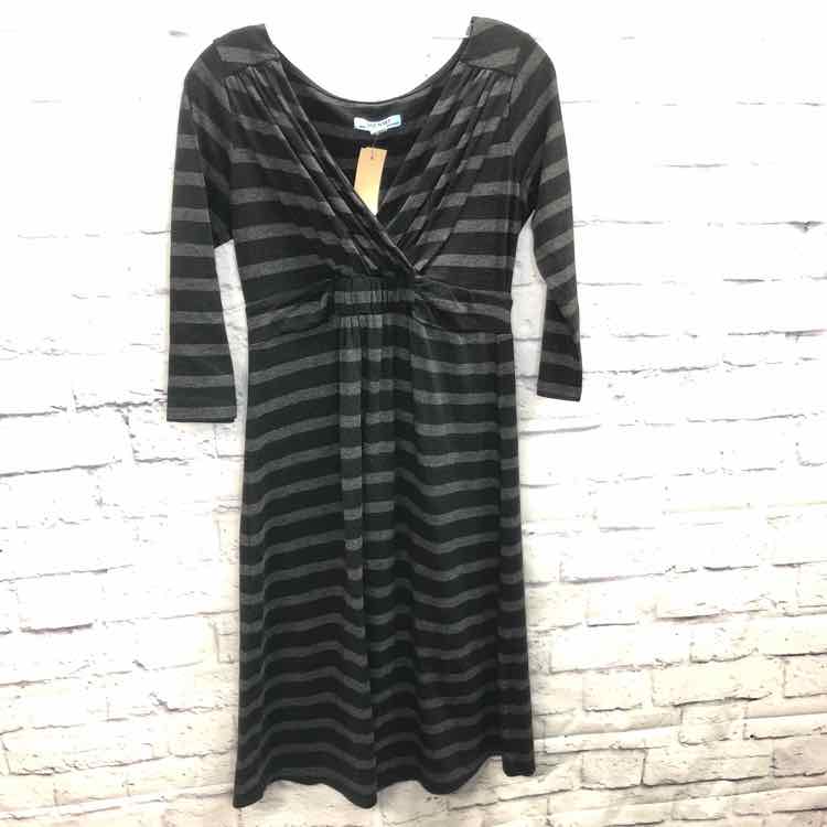 Old Navy Stripe Size XS Maternity Dress