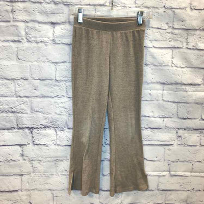 Girl's Clothing & Accessories