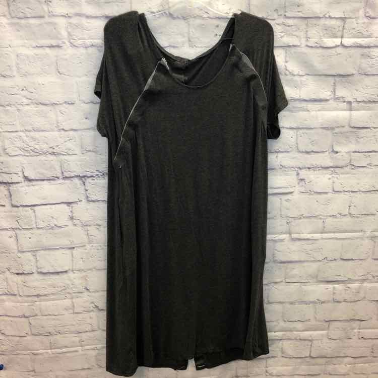 Frida Gray Size One Size Delivery & Nursing Gown
