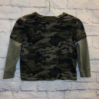 Boy's Clothing & Accessories