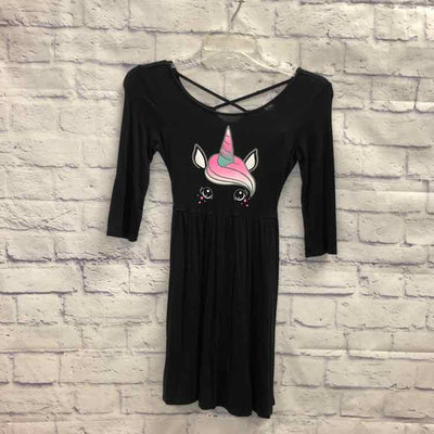 Girl's Clothing & Accessories