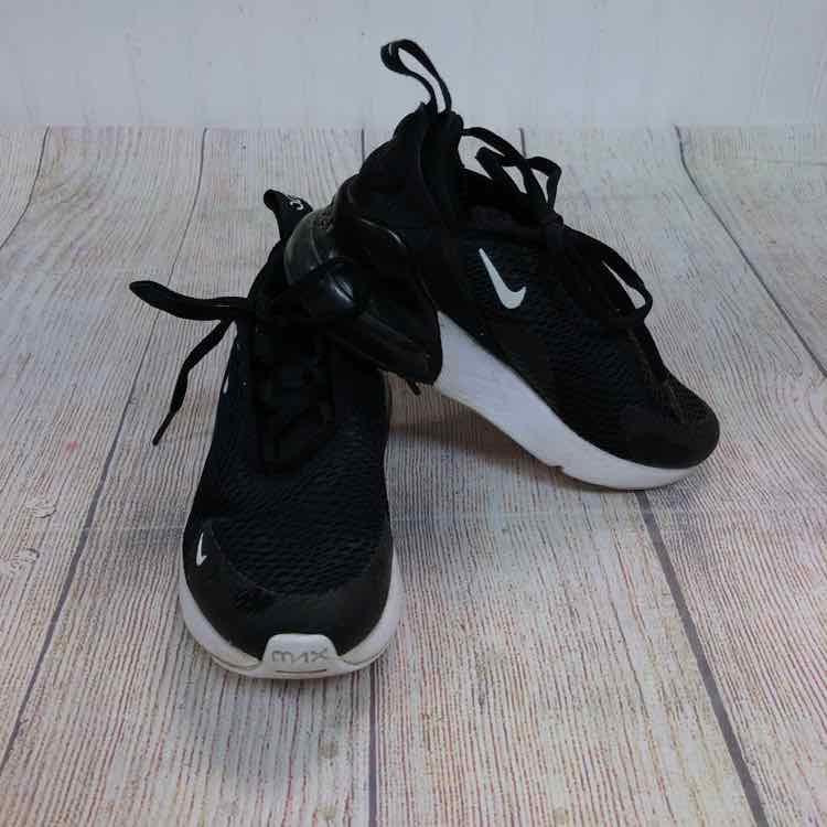 Nike Black & White Size 11 Boys Sneakers
