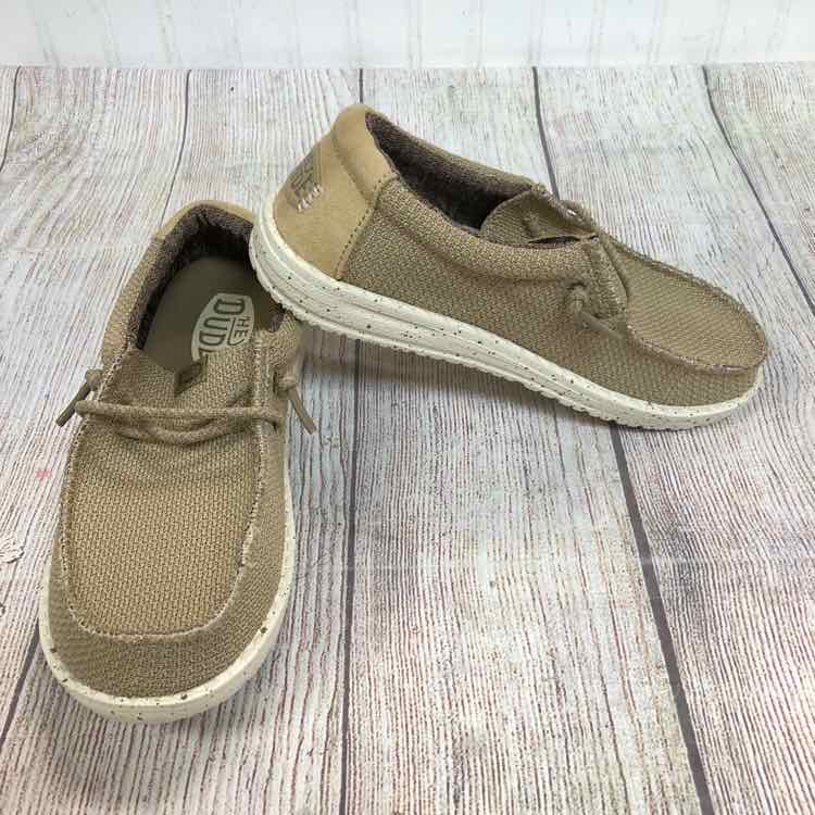 Hey Dude Tan Size 2 Boys Casual Shoes