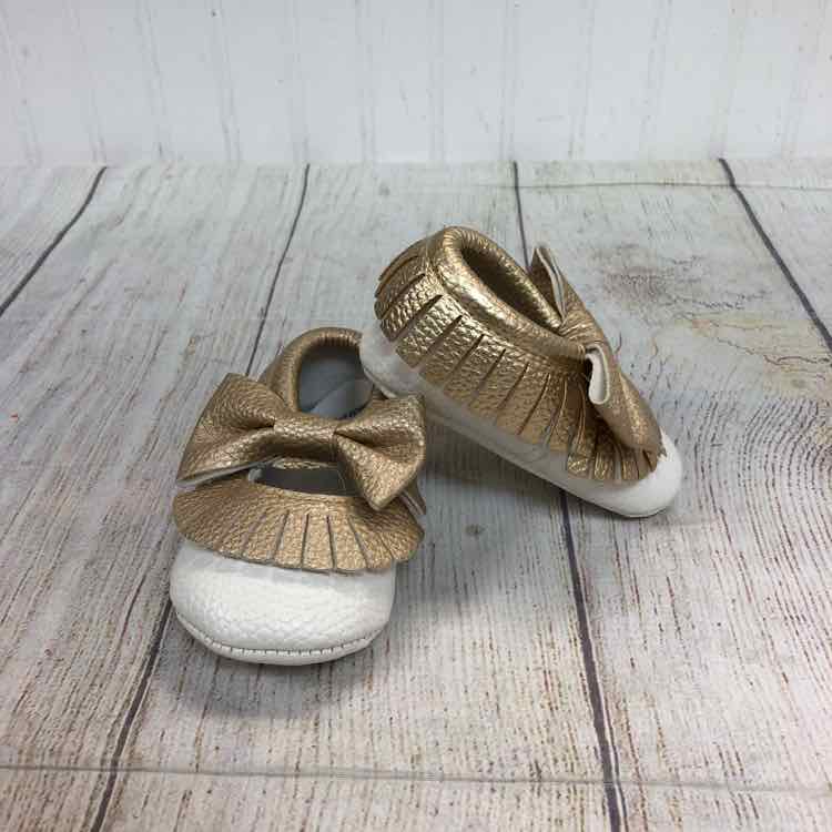 Gold Size 0-6 months Girls Casual Shoes