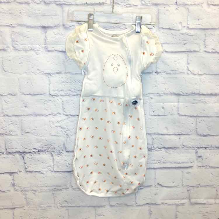 Nested Bean White Size 3-6 Months Boys Swaddle