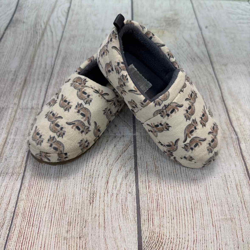 Carters Cream Size 7 Boys Slippers