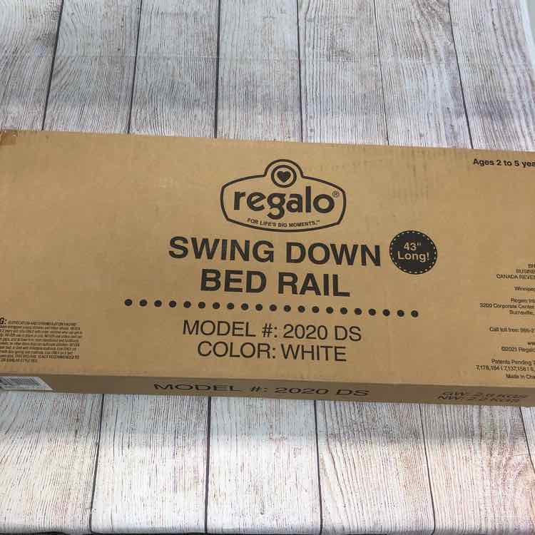 NEW Regalo Swing Down Bed Rail