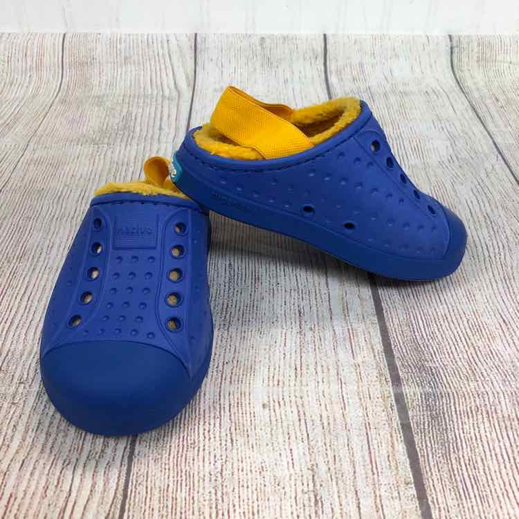 Native Blue Size 6 Boys Native Jefferson Cozy Slip On
