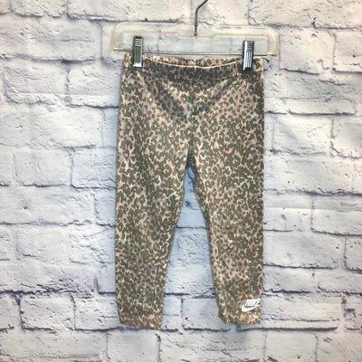 Girl's Clothing & Accessories