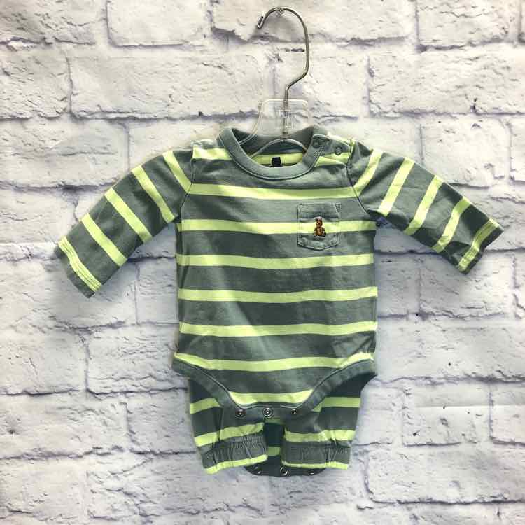 Gap Green Size 0-3 Months Boys 2 Piece Outfit