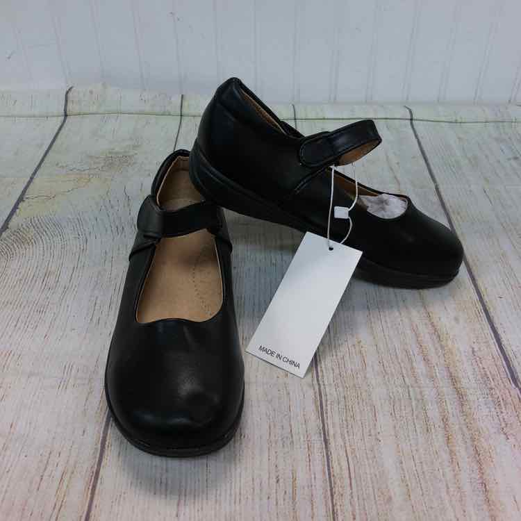 Dadawen Black Size 13 Girls Casual Shoes