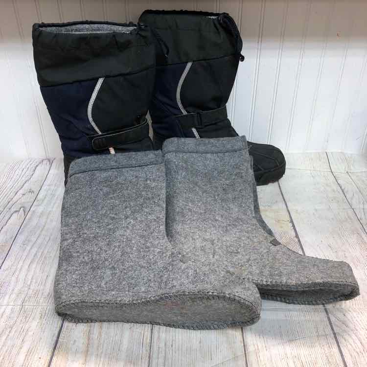 LL Bean Navy Size 6 Boys Snow Boots