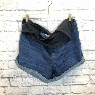 Maternity & Nursing Wear