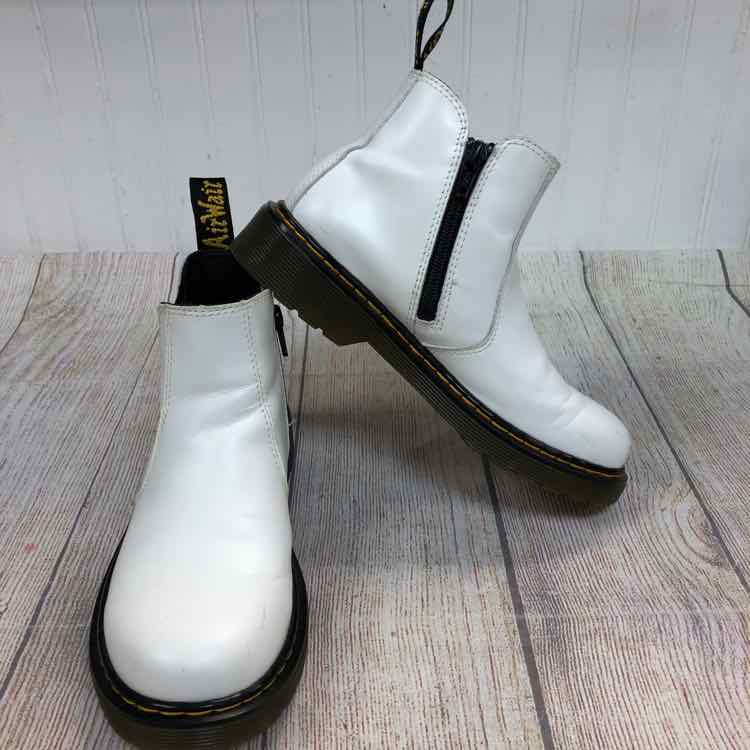 Doc Martens White Size 3 (Big Kids) Boots