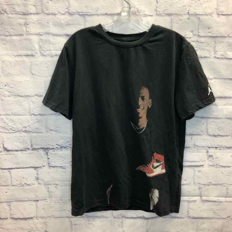 Air Jordan Gray Size 16 Boys Short Sleeve Shirt