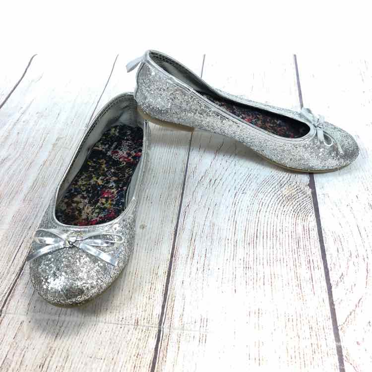 Faded Glory Silver Size 1 Girls Dress Shoes