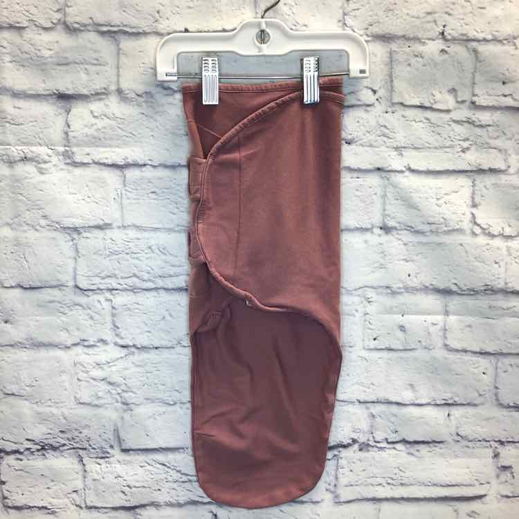 Comfy Cubs Purple Size 0-3 Months Girls Swaddle