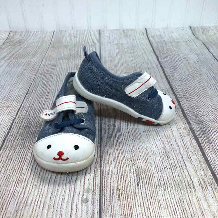 Xiaoliubao Blue Size 7 Boys Casual Shoes