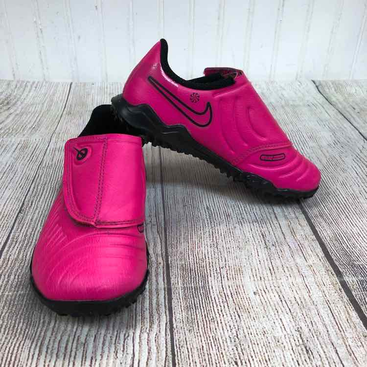 Nike Jr. Tiempo Legend 10 Club Turf Soccer Size 9.5 Pink