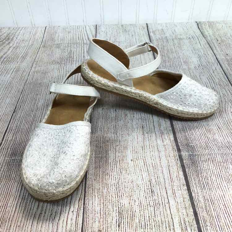 Cat & Jack White Size 12 Girls Casual Shoes