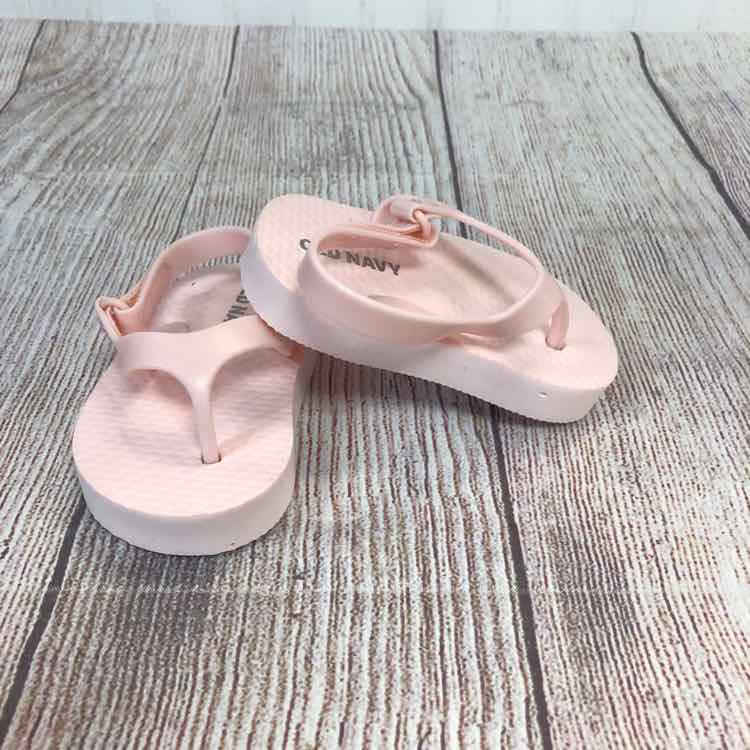 Old Navy Pink Size 3 Girls Flip Flops