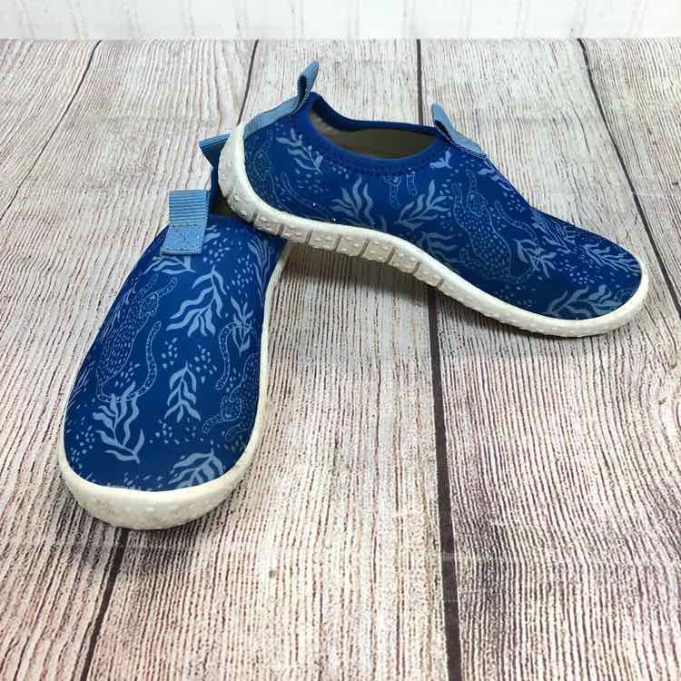 Cat & Jack Blue Size 11 Boys Water Shoes